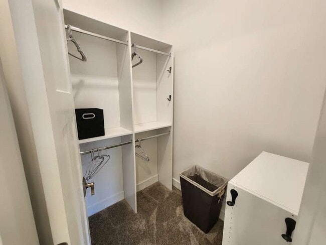 Unit 6 - Brownstone Condominiums