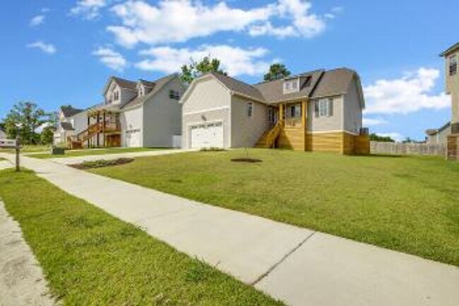 Building Photo - Creekside at Aragona Village