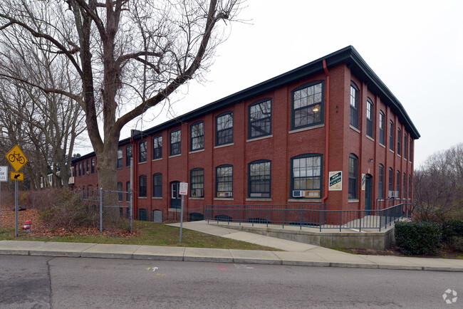 Building Photo - Barrington Cove Apartments