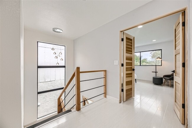 Building Photo - Golf Course Views from LVCC home