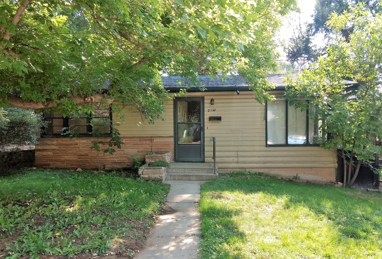 2110 4th St Unit Upstairs ( A), Boulder, CO 80302 Room for Rent in