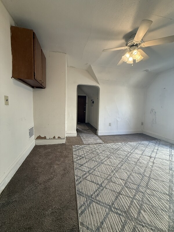 Foto del edificio - 114 S Blair St