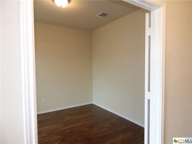 Foto del edificio - 9604 Glynhill Ct