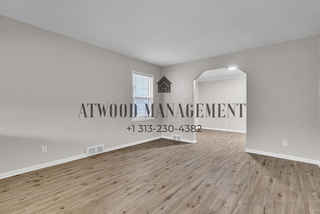 Building Photo - This beautifully updated 3-bedroom, 1-bath single-family home is ready for move-in!