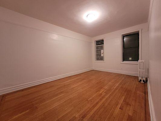 Foto del edificio - 2 bedroom in Bronx NY 10462