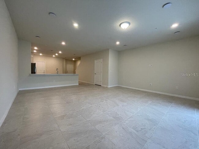 Foto del edificio - 2800 Bright Bird Ln