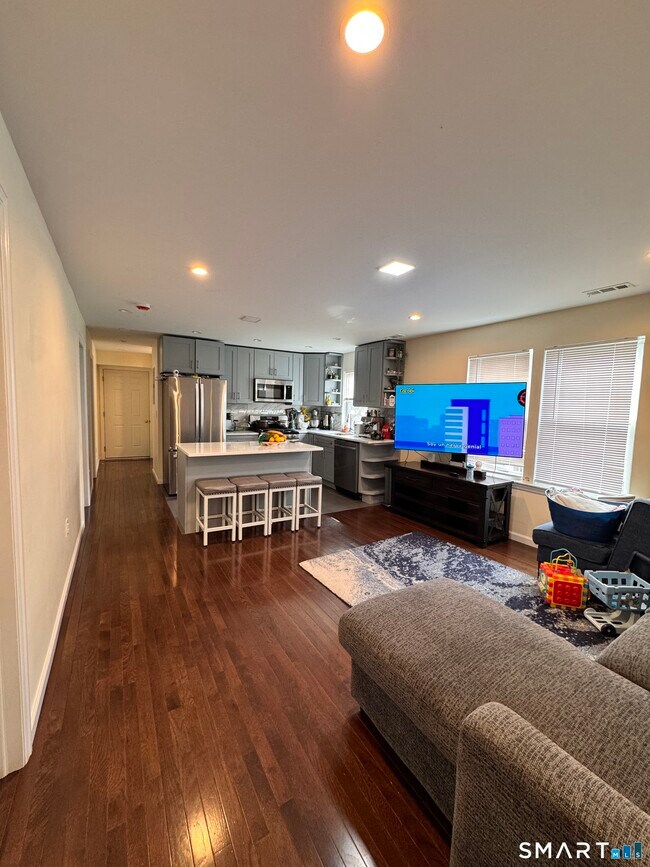 Foto del edificio - 18 Soundview Ave