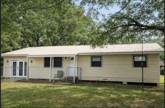 Building Photo - 6600 Springwater St