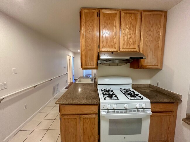 Building Photo - 1334A Broadway-