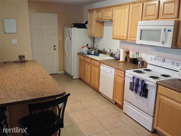 Foto principal - 2203 W Pensacola St