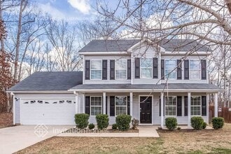 Building Photo - 215 Bramble Bush Trail