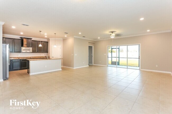 Building Photo - 1445 Tripper Dr