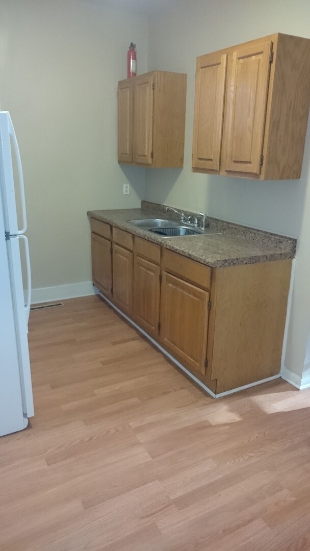 Foto del edificio - 2232 N Wayne Ave