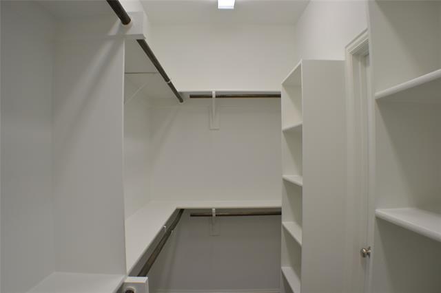 Foto del edificio - 6174 Rainbow Valley Pl