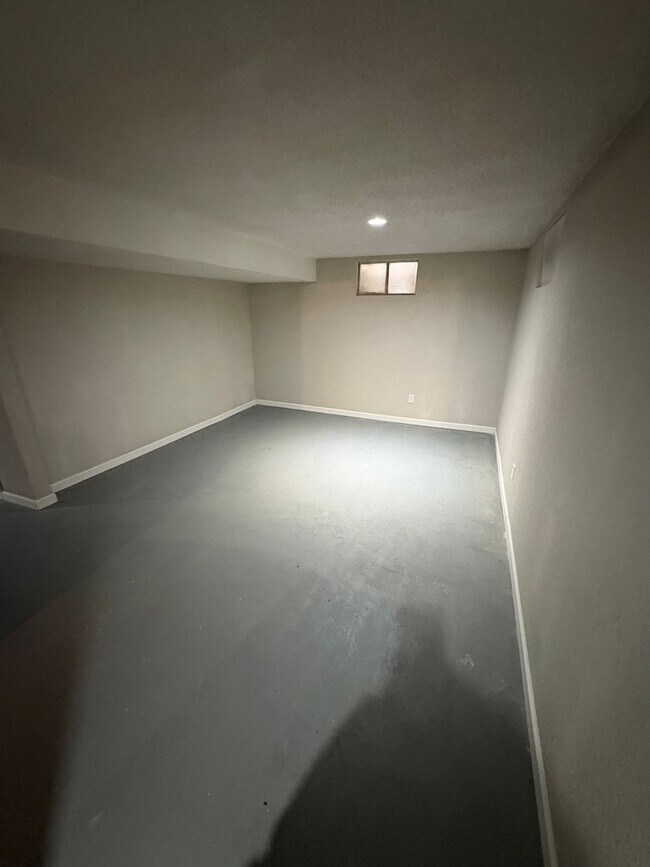 Foto del edificio - 3 Bed 1 Bath Updated Single Family home