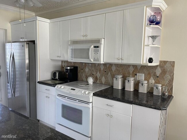 Building Photo - 2 br, 2 bath House - 3351 Spanish Trl Apt 108