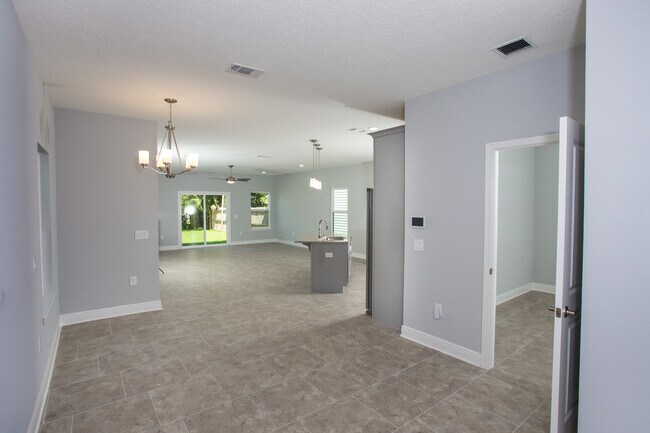 Foto del edificio - 405 N Coyle St