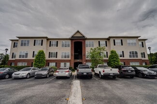 Building Photo - 2820 Bloomfield Ln