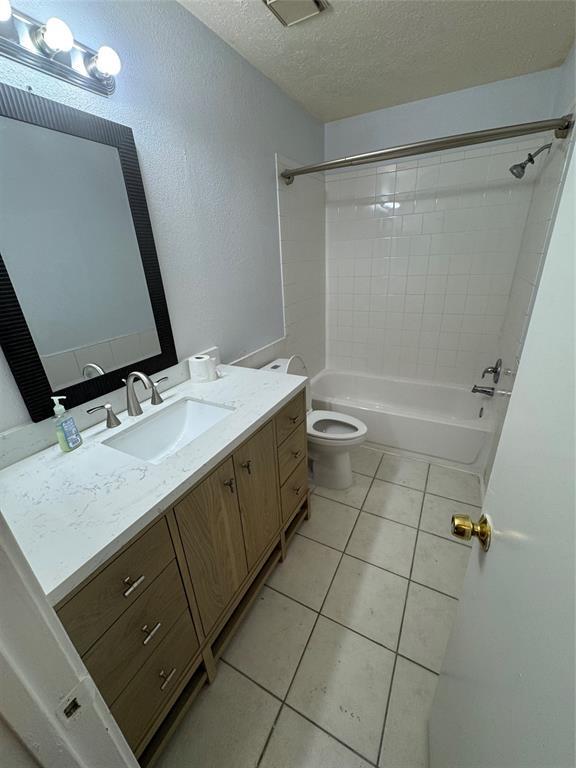 Building Photo - 11922 Sulphur Springs Dr