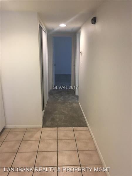 Foto del edificio - 5325 Redberry St