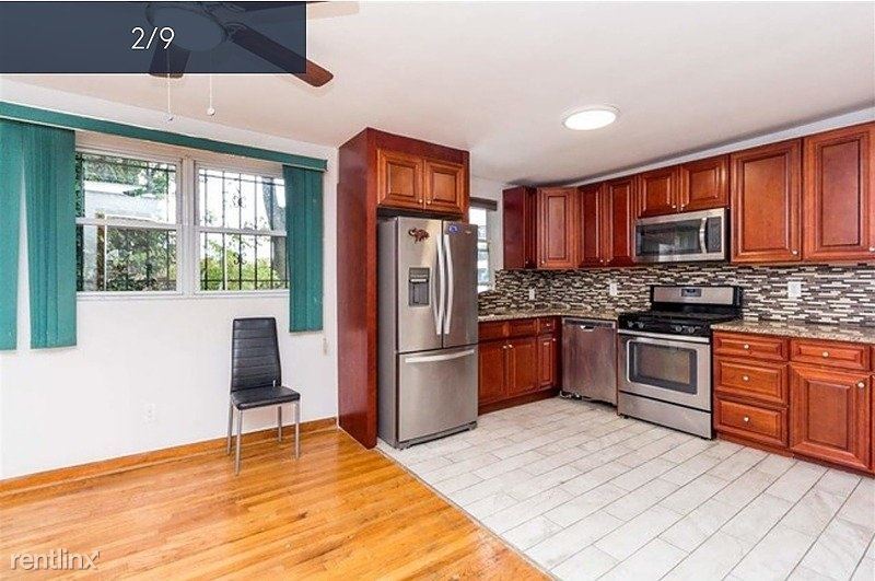 Primary Photo - 3 br, 2 bath Apartment - 420 Wayne Street 2