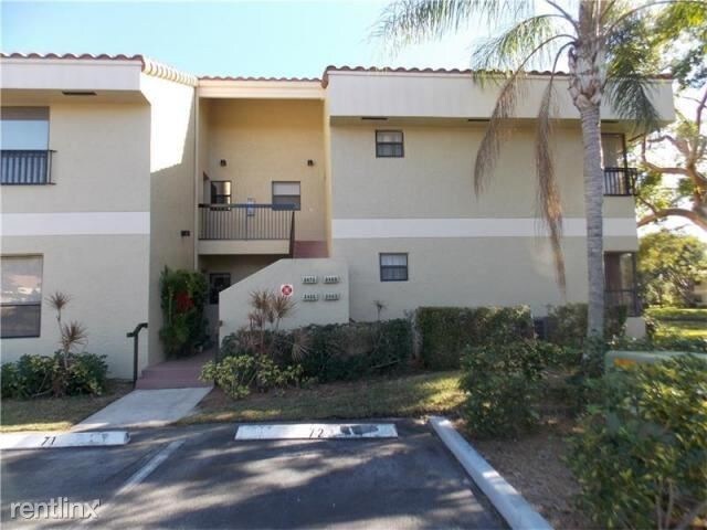 Building Photo - 2 br, 2 bath Apartment - 2465 NW 49th Ter