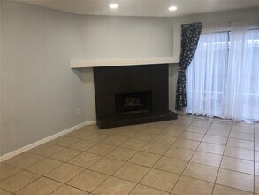 Building Photo - 9531 Pagewood Ln