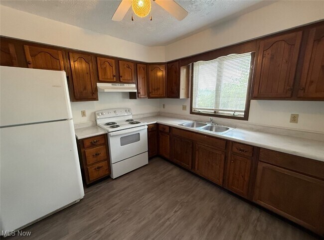 Foto del edificio - 8421 Colwyn Ct
