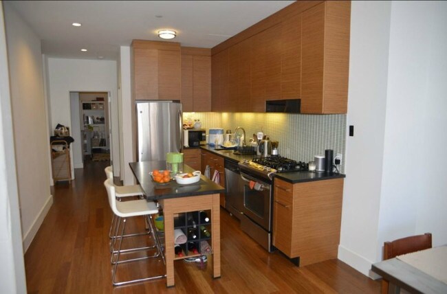 Foto del edificio - 220 Water St