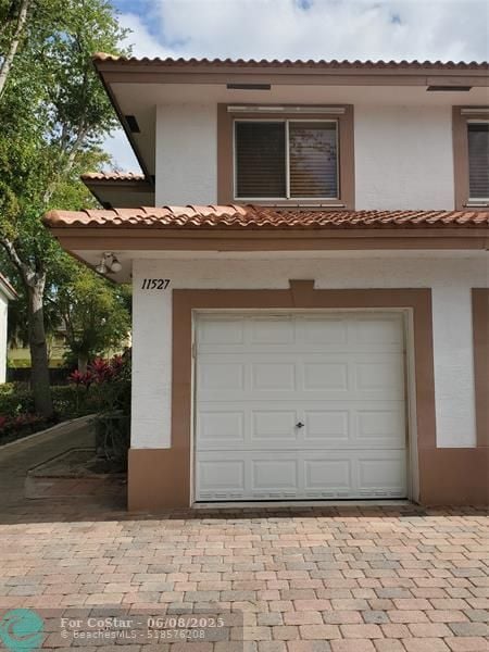Building Photo - 11527 Royal Palm Blvd
