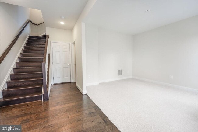 Building Photo - 2056 Alder Ln