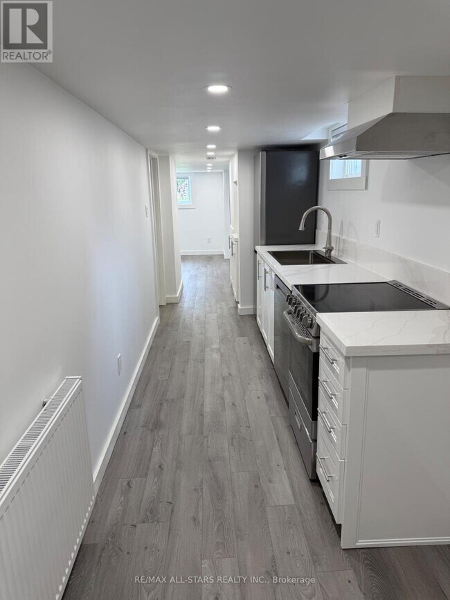 Photo du bâtiment - 92-92 Thirty Ninth St