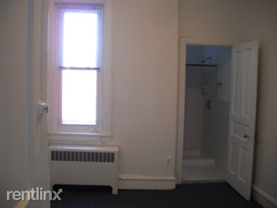 Building Photo - 3353 N Park Ave