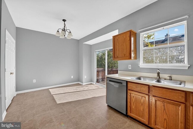 Foto del edificio - 13117 Kidwell Field Rd