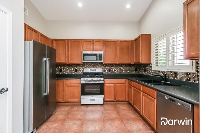 Building Photo - 6874 W Dovewood Way