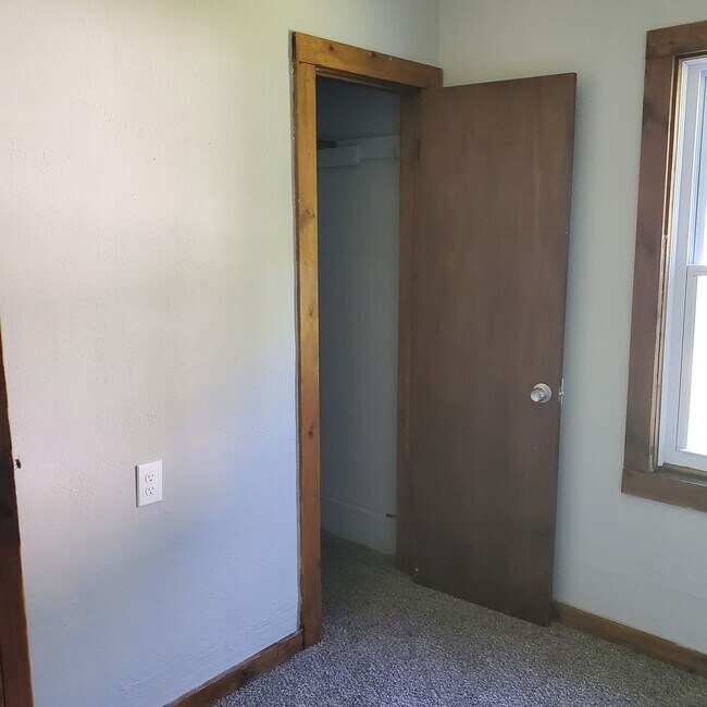 Foto del edificio - 2BDRM HOUSE FOR RENT