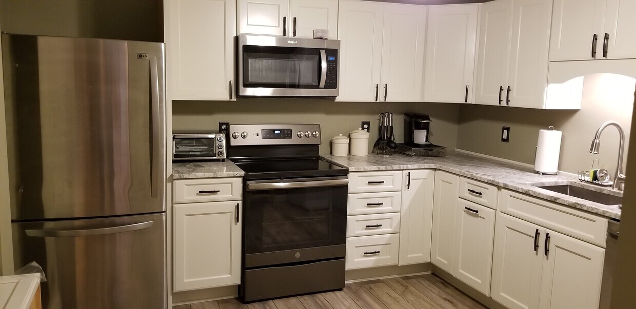New Kitchen - 535 Foxwood Ln