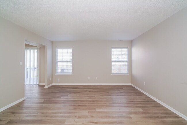 Foto del edificio - 8336 Country Creek Dr