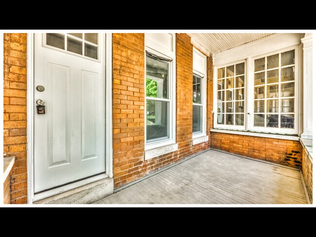 Foto del edificio - 1548 Moreland Ave
