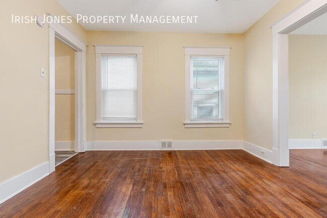 Foto del edificio - 239 Crowley Ave