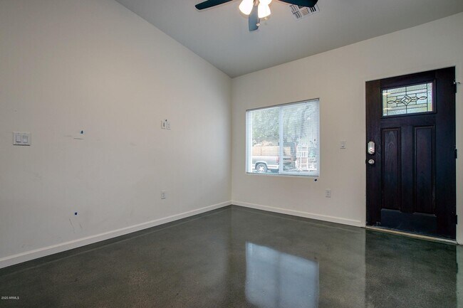 Foto del edificio - 4515 N 44th St