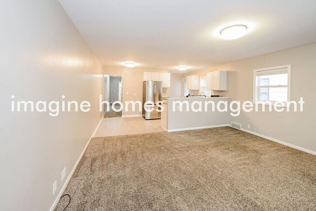 Building Photo - Charming 3 Bedroom Duplex Unit in Robbinsdale