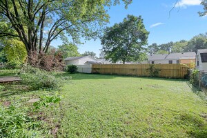 Building Photo - 810 Fairoaks Dr