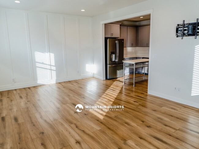 Foto del edificio - 11329 S Prosperity Rd