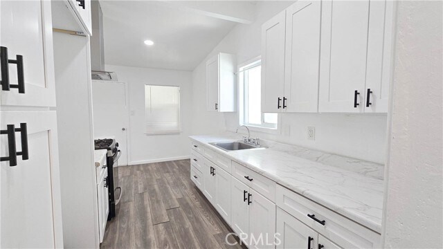 Foto del edificio - 7475 Eddy Ave