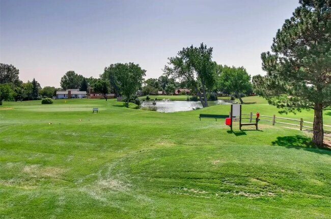 Foto del edificio - 205 Cypress Cir