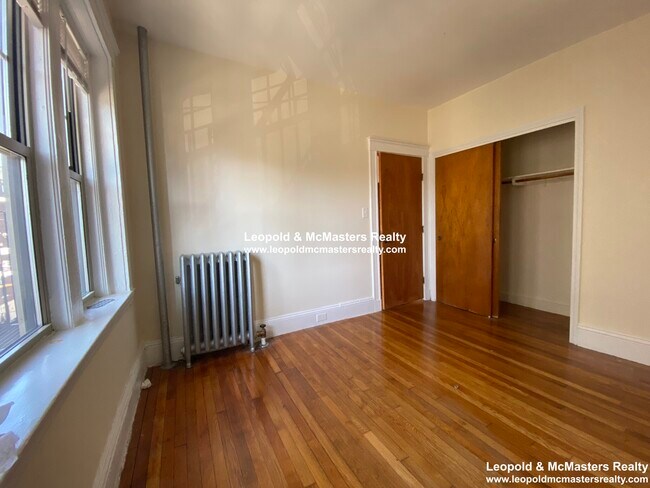 Building Photo - 1375 Commonwealth Ave