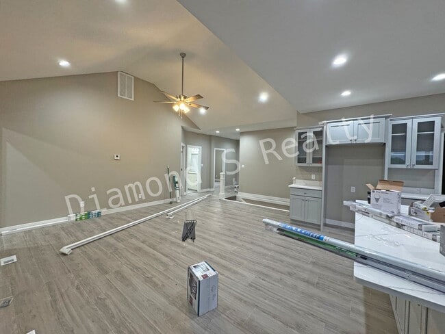 Building Photo - Brand New Build in Desirable Ozark Neighbo...