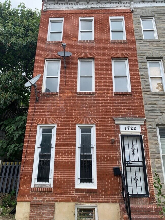 Foto del edificio - 4 Bed West Side Central Air