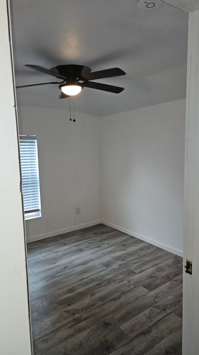 3rd bedroom - 1701 Reed Ave